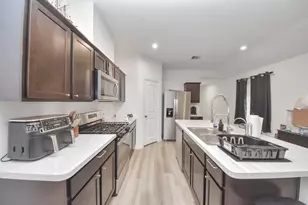 12214 Ridge River Ln, Houston, TX 77067 - Photo 9