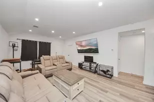 12214 Ridge River Ln, Houston, TX 77067 - Photo 13