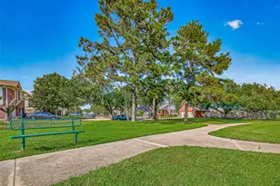 7406 Pleasant Ridge Dr, Houston, TX 77095 - Photo 47