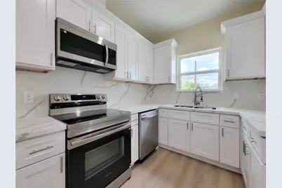 6743 Madrid Street, Houston, TX 77021 - Photo 9