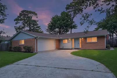 10010 Westview Drive, Houston, TX 77055 - Photo 1