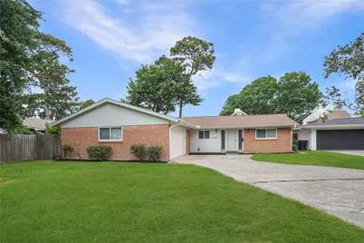 10010 Westview Drive, Houston, TX 77055 - Photo 3