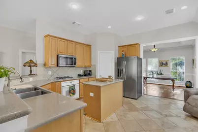 23 W Bonny Branch Street, The Woodlands, TX 77382 - Photo 11