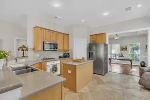 23 W Bonny Branch St, The Woodlands, TX 77382 - Photo 11