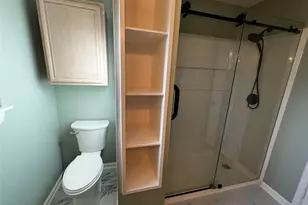 1808 Dolphin Dr, Seabrook, TX 77586 - Photo 5