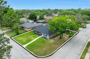 2102 Brimberry St, Houston, TX 77018 - Photo 49