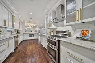 2102 Brimberry St, Houston, TX 77018 - Photo 13