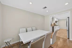 8530 Roos Rd, Houston, TX 77036 - Photo 11