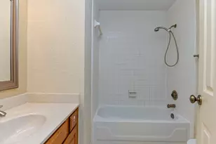 3410 Streamside Ln, Sugar Land, TX 77479 - Photo 43