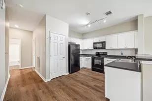 531 N Lake Dr, Holiday Lakes, TX 77515 - Photo 1