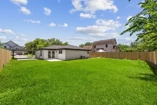 3005 Barberry Dr, Houston, TX 77051 - Photo 25