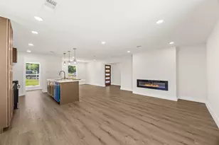 3005 Barberry Dr, Houston, TX 77051 - Photo 9