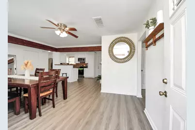 10209 Cathedral Drive, Houston, TX 77051 - Photo 11