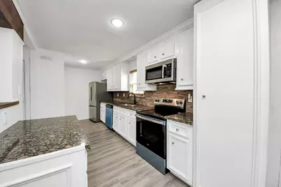 10209 Cathedral Drive, Houston, TX 77051 - Photo 19