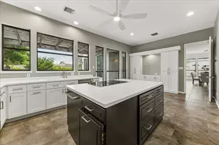 110 Big Hollow Ln, Houston, TX 77042 - Photo 15