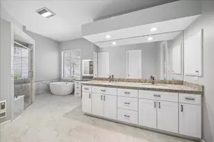 110 Big Hollow Ln, Houston, TX 77042 - Photo 17