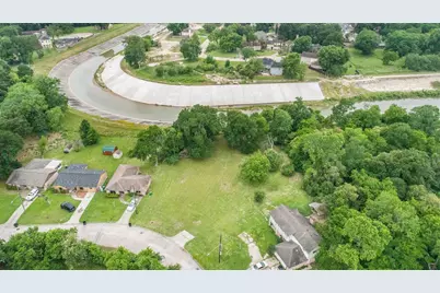 6609 Bayou View Drive, Houston, TX 77091 - Photo 3