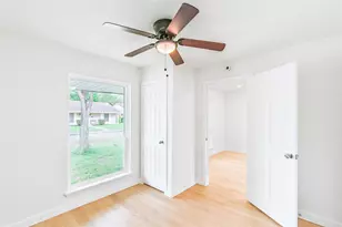 11726 N Willow Cir, Houston, TX 77071 - Photo 19