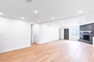11726 N Willow Cir, Houston, TX 77071 - Photo 7