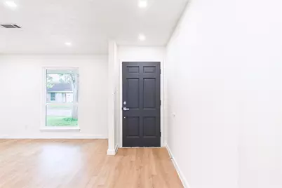 11726 N Willow Circle, Houston, TX 77071 - Photo 5