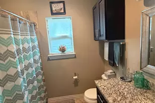 8150 Sharondale Dr, Houston, TX 77033 - Photo 17