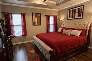 8150 Sharondale Dr, Houston, TX 77033 - Photo 9