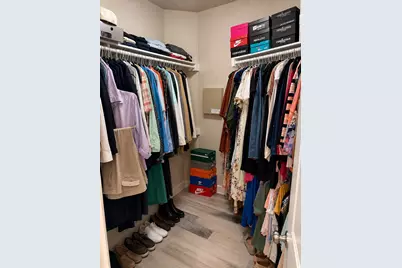 8150 Sharondale Drive, Houston, TX 77033 - Photo 9