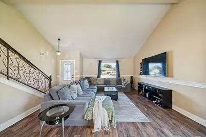 3311 Walhalla Drive, Houston, TX 77066 - Photo 3