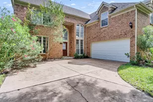 1127 Gloria Ct, Sugar Land, TX 77478 - Photo 11
