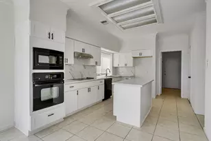 1127 Gloria Ct, Sugar Land, TX 77478 - Photo 23