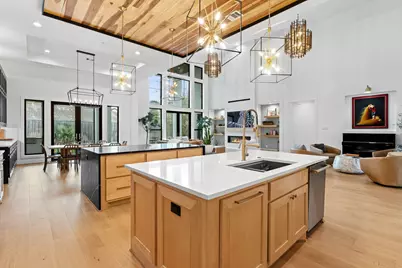 1026 Traweek Street, Houston, TX 77055 - Photo 11