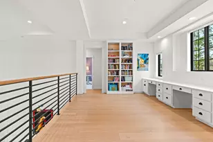 1026 Traweek St, Houston, TX 77055 - Photo 35