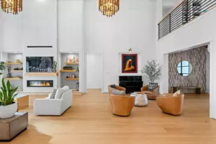 1026 Traweek St, Houston, TX 77055 - Photo 7