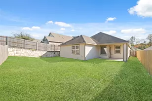 919 Golden Willow Ln, Conroe, TX 77304 - Photo 17