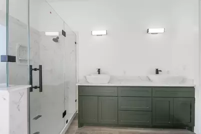 1304 Duff Lane, Houston, TX 77022 - Photo 21