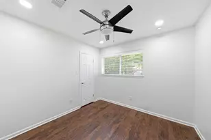 8526 Cedel Dr, Houston, TX 77055 - Photo 27