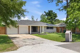 8526 Cedel Dr, Houston, TX 77055 - Photo 5