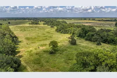 12412 E Ueckert Road, Bellville, TX 77418 - Photo 27