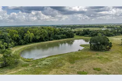 12412 E Ueckert Road, Bellville, TX 77418 - Photo 19