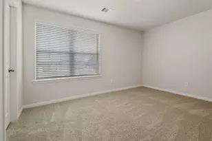 16470 Honeysuckle Hill Dr, Conroe, TX 77303 - Photo 17