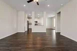 16470 Honeysuckle Hill Dr, Conroe, TX 77303 - Photo 3