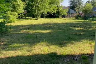 1016 Apache St, Houston, TX 77022 - Photo 5