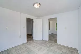 1016 Apache St, Houston, TX 77022 - Photo 29