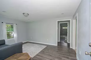 1016 Apache St, Houston, TX 77022 - Photo 5