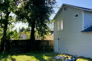 1016 Apache St, Houston, TX 77022 - Photo 7