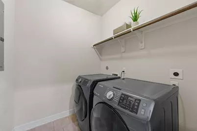 26 W Oaks Drive, Houston, TX 77058 - Photo 21