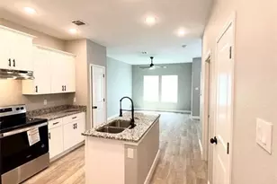 8006 Bowen St, Houston, TX 77051 - Photo 9