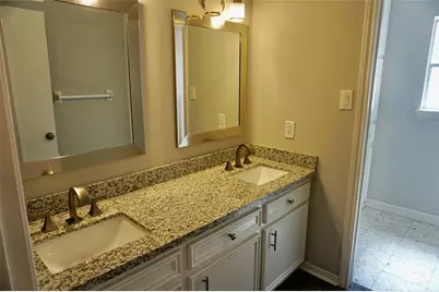 1707 Valley Vista Drive, Houston, TX 77077 - Photo 15