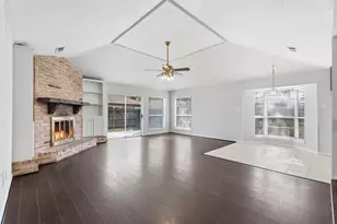 6807 Falling Waters Dr, Spring, TX 77379 - Photo 5