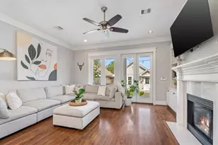201 W 24th St, Houston, TX 77008 - Photo 11